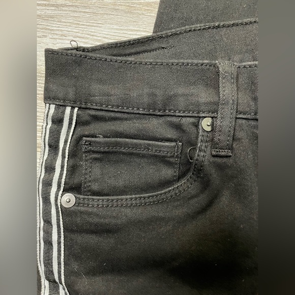 BlankNYC Black White Stripe Cropped Ankle Distressed  Raw Hem Skinny Jeans 27 - Picture 11 of 15